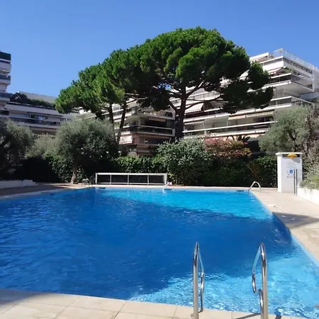 아파트 Vue Et Montagnes, Avec Piscine